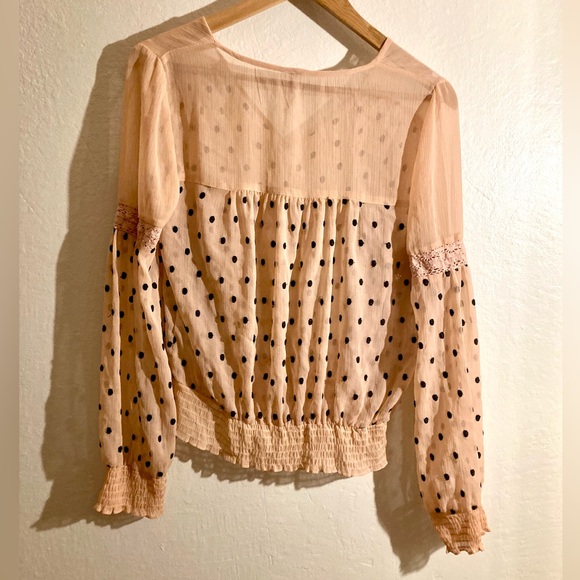 Free People Peach Pink Polka Dot Blouse
Women's (S) - Picture 3 of 9